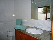 ba&ntilde;o
